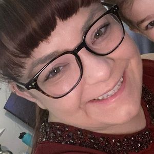 Meet your Posher, Lydia